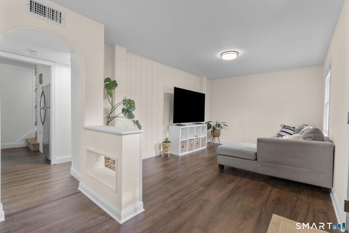 Property Photo:  11 Barmore Drive West  CT 06905 
