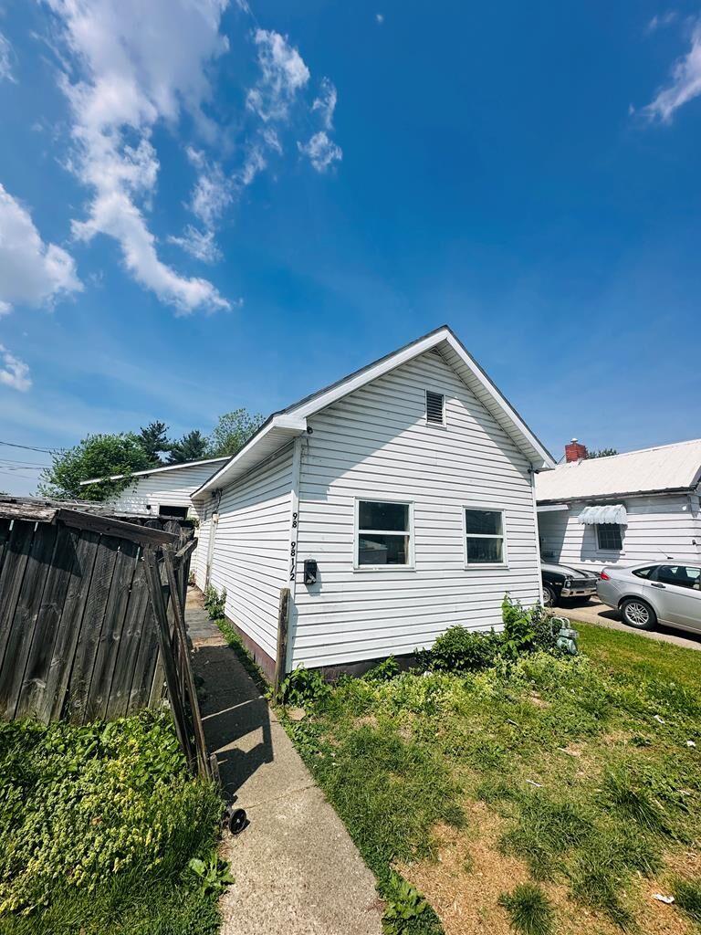 Property Photo:  98 Brownell St  OH 45601 