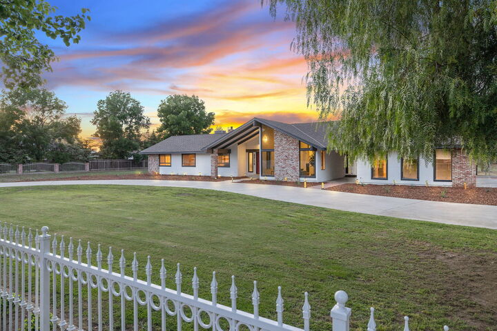 Property Photo:  6716 W Hurley Avenue  CA 93291 