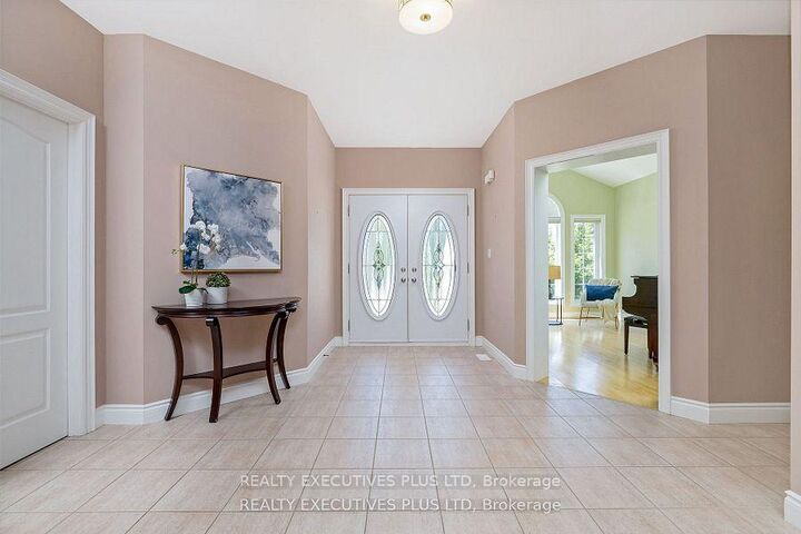 Property Photo: 2547 Morrison Avenue ON L5C 3J6