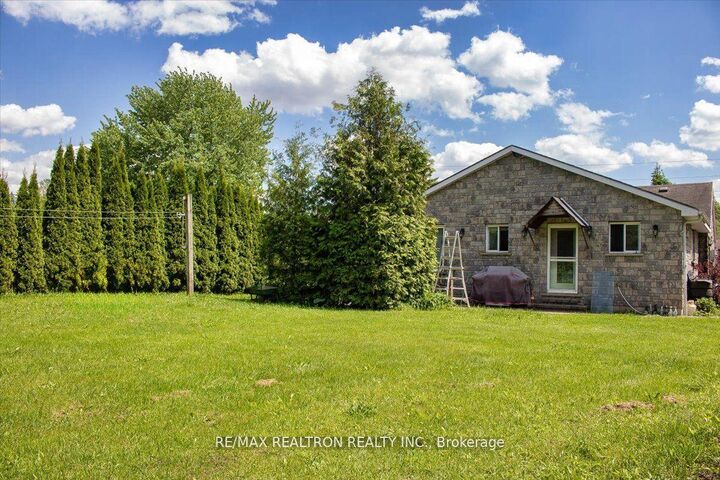 Property Photo: 56 Brentwood Road ON L0M 1B2