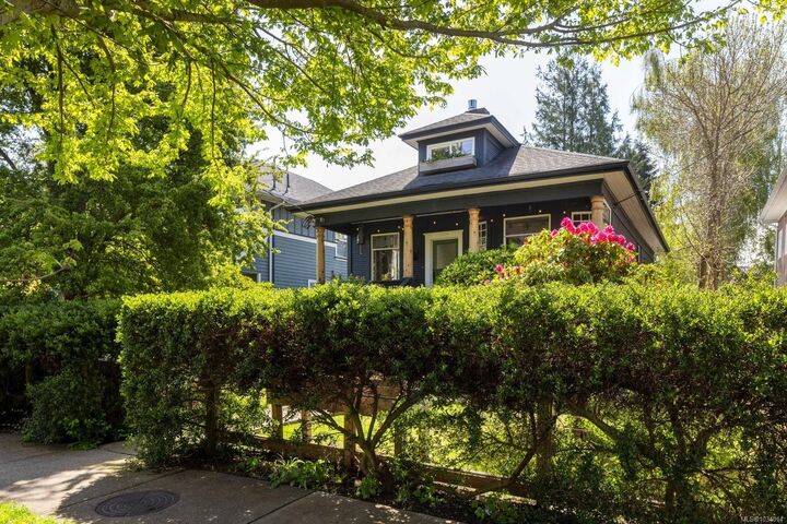 Property Photo:  1163 Chapman St  BC V8V 2T5 