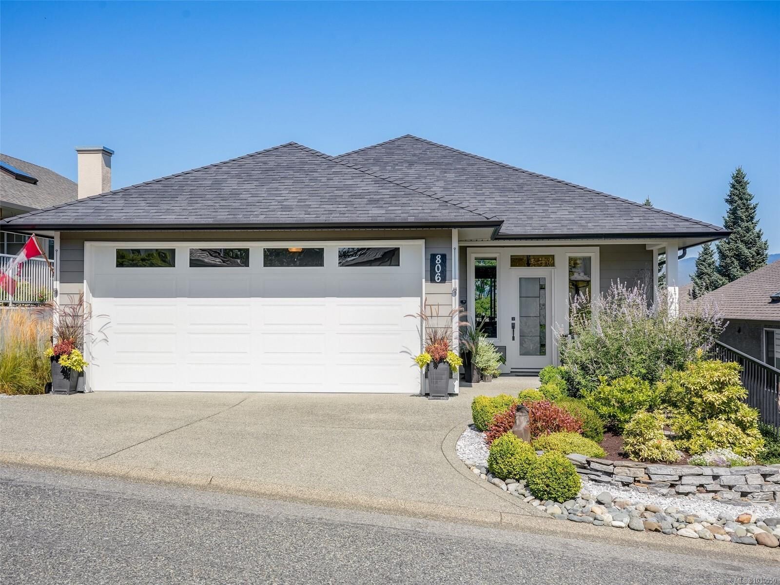 Property Photo:  806 Country Club Dr  BC V8H 0K8 
