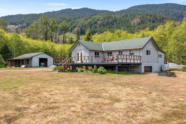 Property Photo:  843 Sayward Rd  BC V0P 1R0 