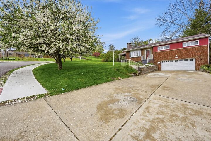 Property Photo:  401 Clair Dr  PA 15241 