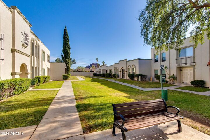 Property Photo:  2726 N 60th Street  AZ 85257 