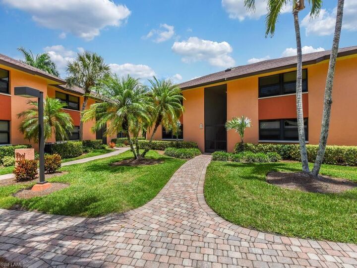 Property Photo:  1512 Mainsail Dr 10  FL 34114 
