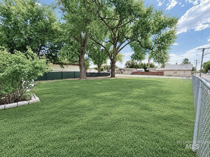 Property Photo: 1245 American Legion Blvd ID 83647