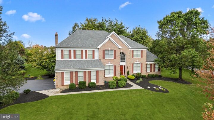 Property Photo:  53 Alexanders Court  PA 18940 