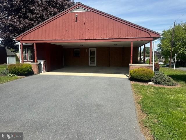 Property Photo:  909 S 3rd Avenue  PA 17042 