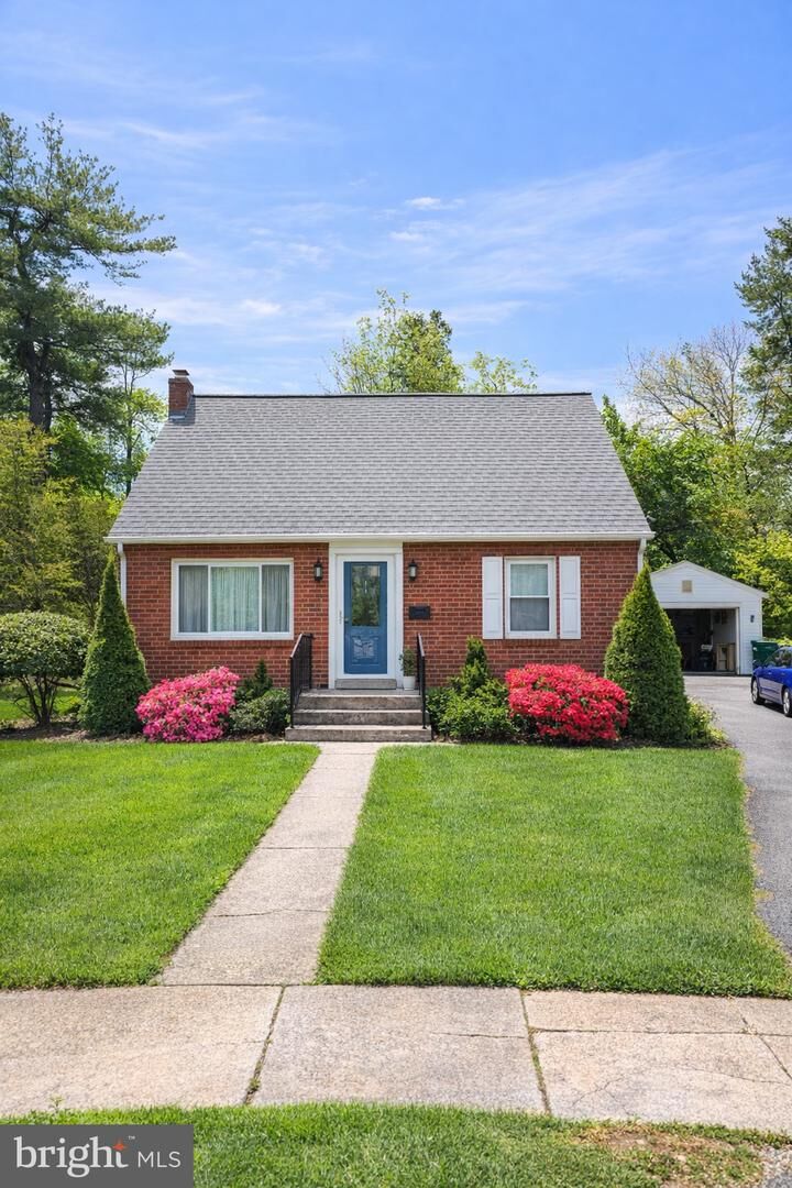 Property Photo:  8 Green Circle  PA 17011 