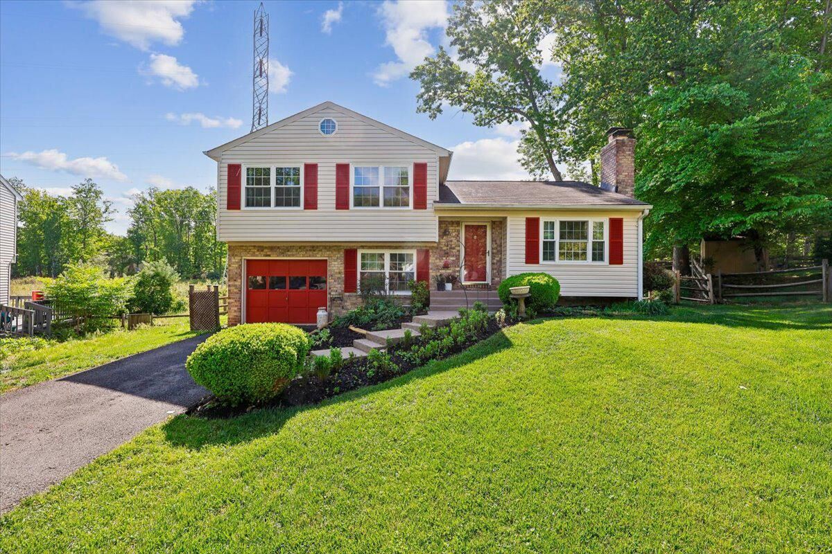 Property Photo:  11781 Cotton Mill Drive  VA 22192 