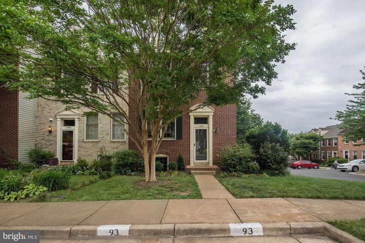 Property Photo:  1264 Quaker Hill Drive  VA 22314 