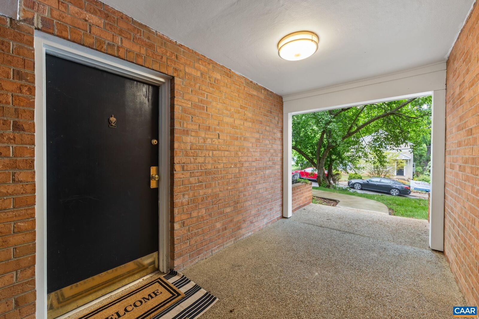 Property Photo: 1800 Jefferson Park Ave 86 VA 22903