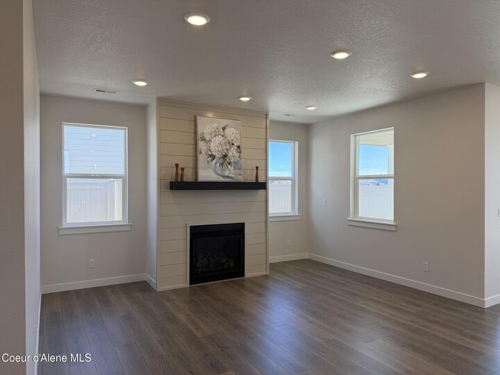 Property Photo:  6761 N Coeur Terre Blvd  ID 83815 