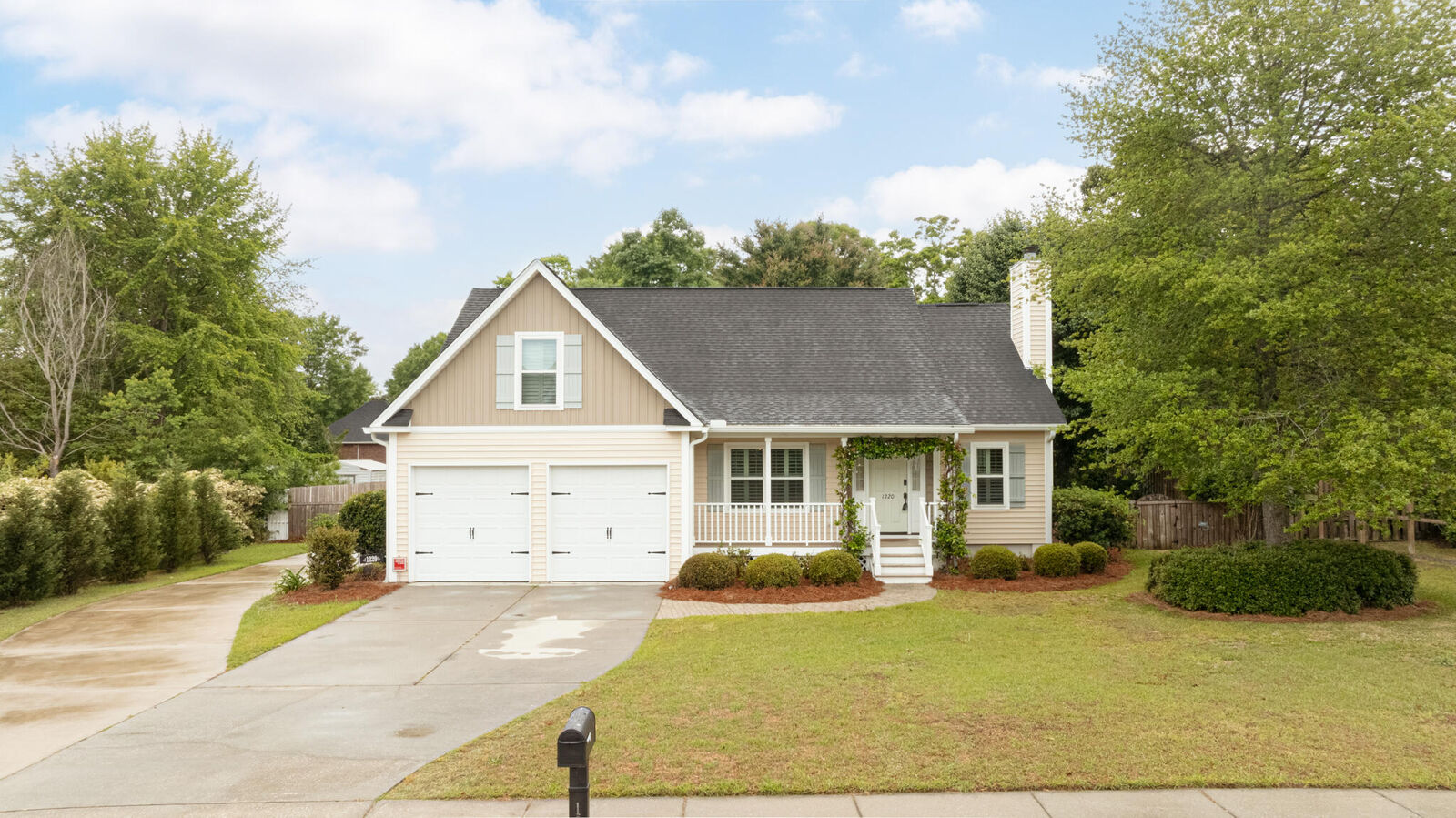Property Photo:  1220 Francis Marion Circle  SC 29461 
