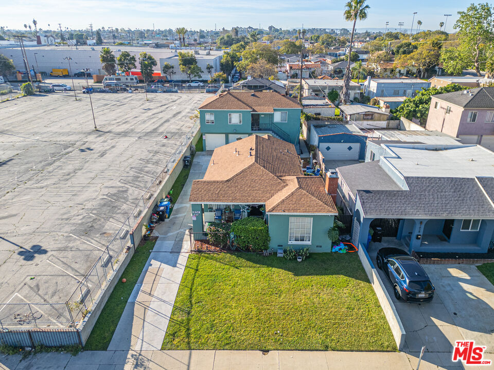 Property Photo:  1834 W 87th St  CA 90047 