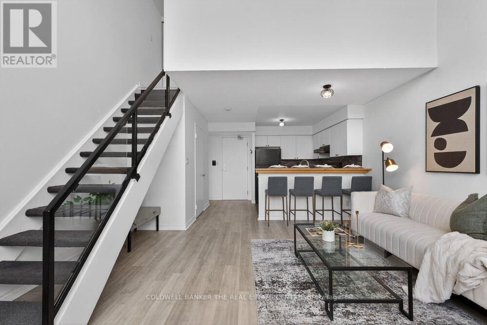 Property Photo: 200 Manitoba Street 224 ON M8Y 3Y9