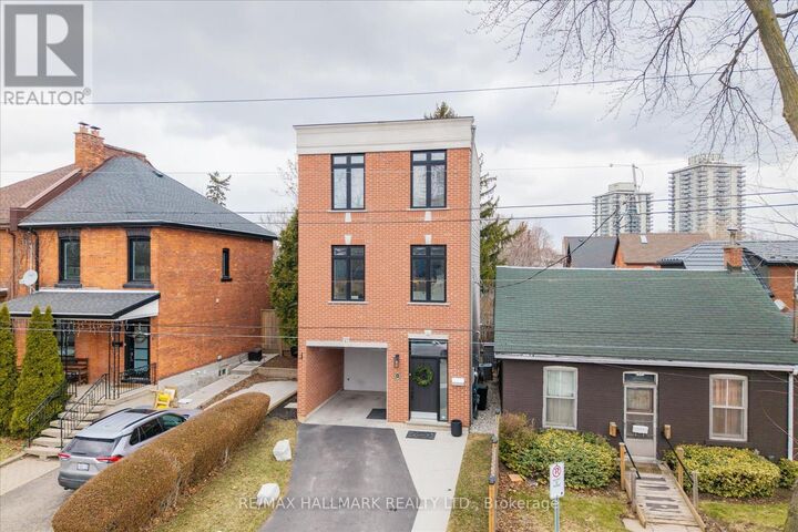 Property Photo:  53 Wood Street East  ON L8L 3Y2 