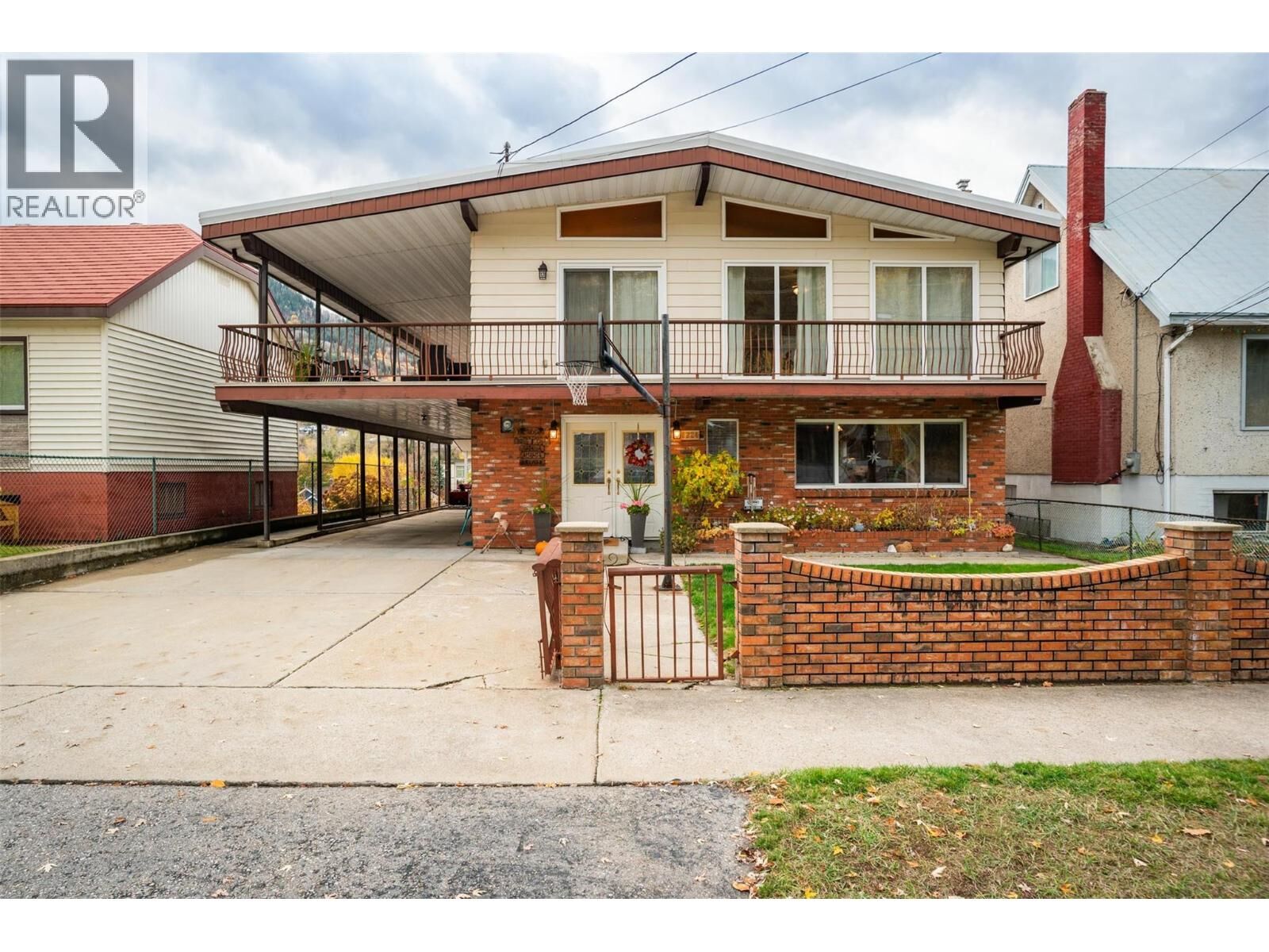 Property Photo: 1224 Third Avenue BC V1R 1P2