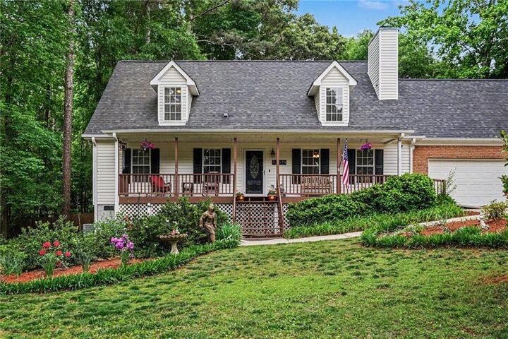 Property Photo:  120 Lynnview Court  GA 30252 