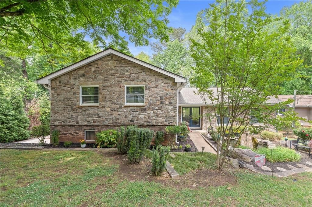 Property Photo:  9040 Ruby Lane  GA 30506 