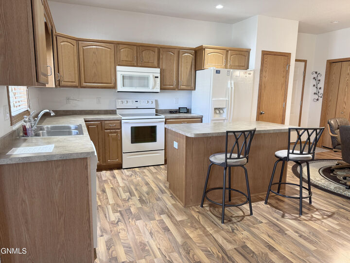 Property Photo:  3719 Coleman Street  ND 58503 