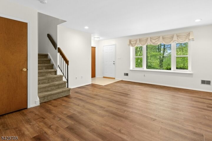 Property Photo:  12 Harwich Ct  NJ 07076 