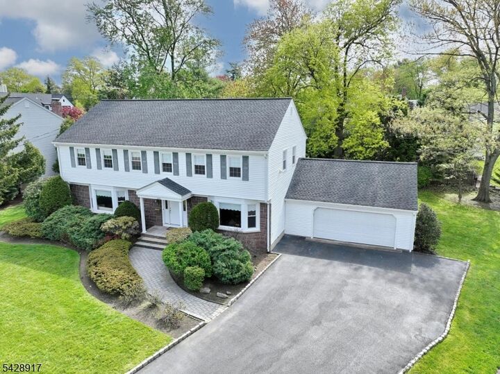 Property Photo:  544 Hague Ct  NJ 07649 