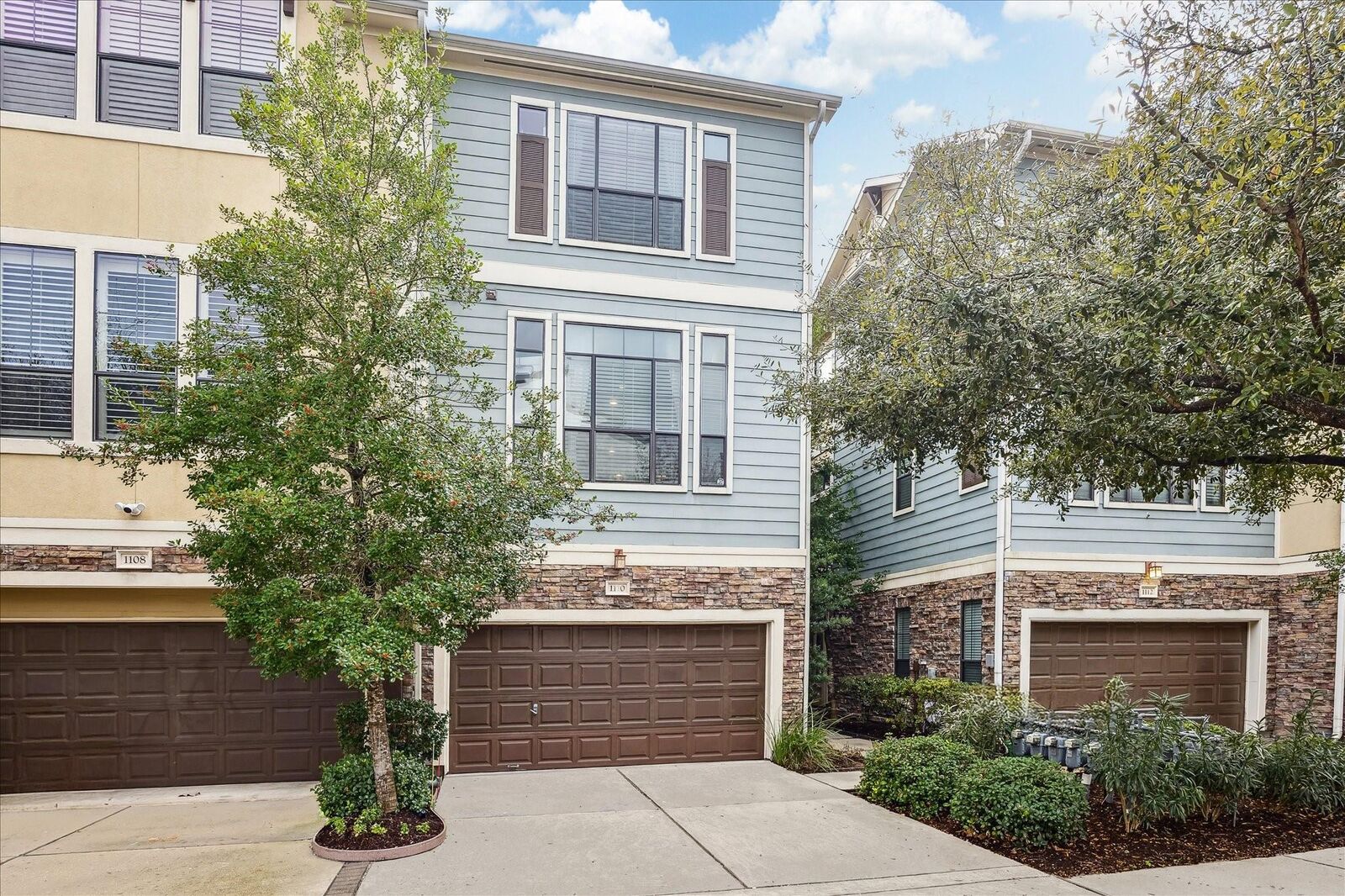 Property Photo:  1110 W 25th Street  TX 77008 