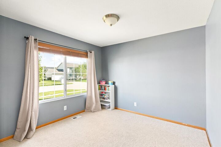 Property Photo:  1208 SW 4th Street  IA 50111 