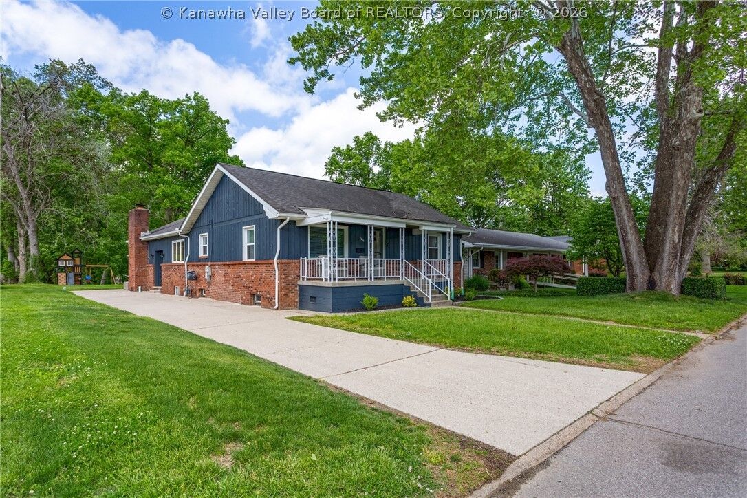 Property Photo:  1005 S B Street  WV 25177 