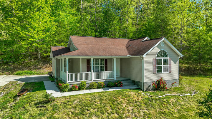 Property Photo:  6111 N Wilderness Road  KY 40456 
