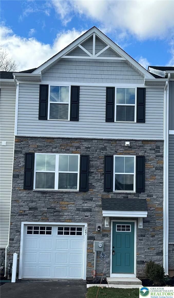 Property Photo:  157 Van Fleet Circle  PA 19464 
