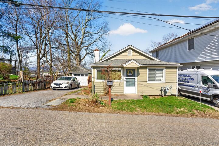 Property Photo:  19 Samstag Avenue  NY 10562 