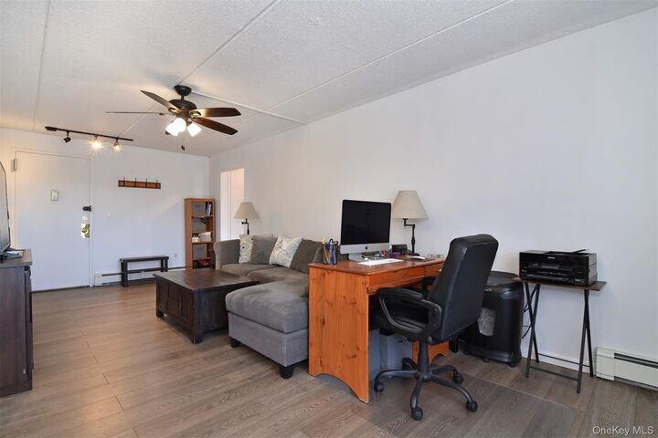 Property Photo:  397 N Broadway 1Q  NY 10701 