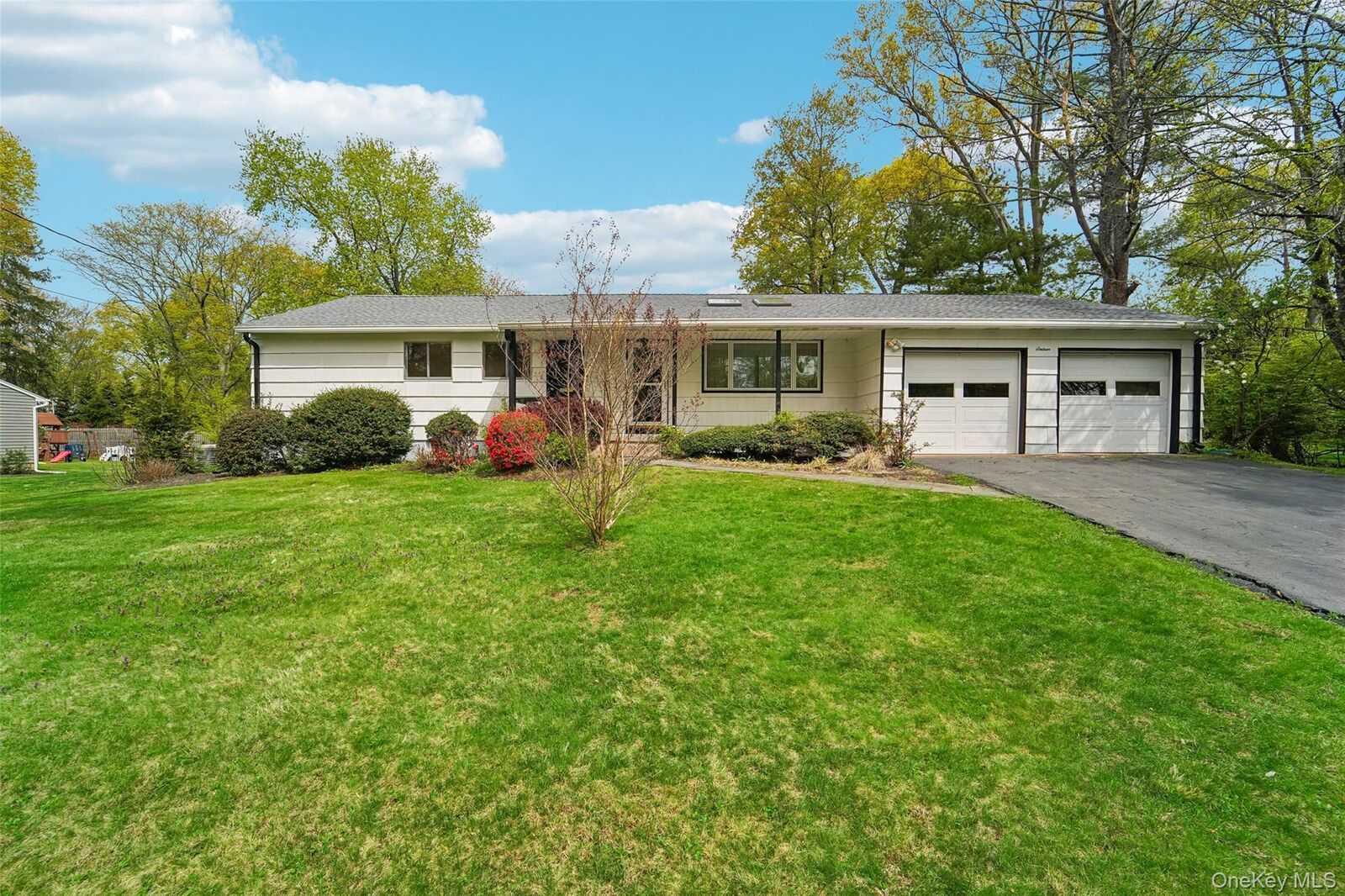Property Photo:  16 Jill Drive  NY 10994 
