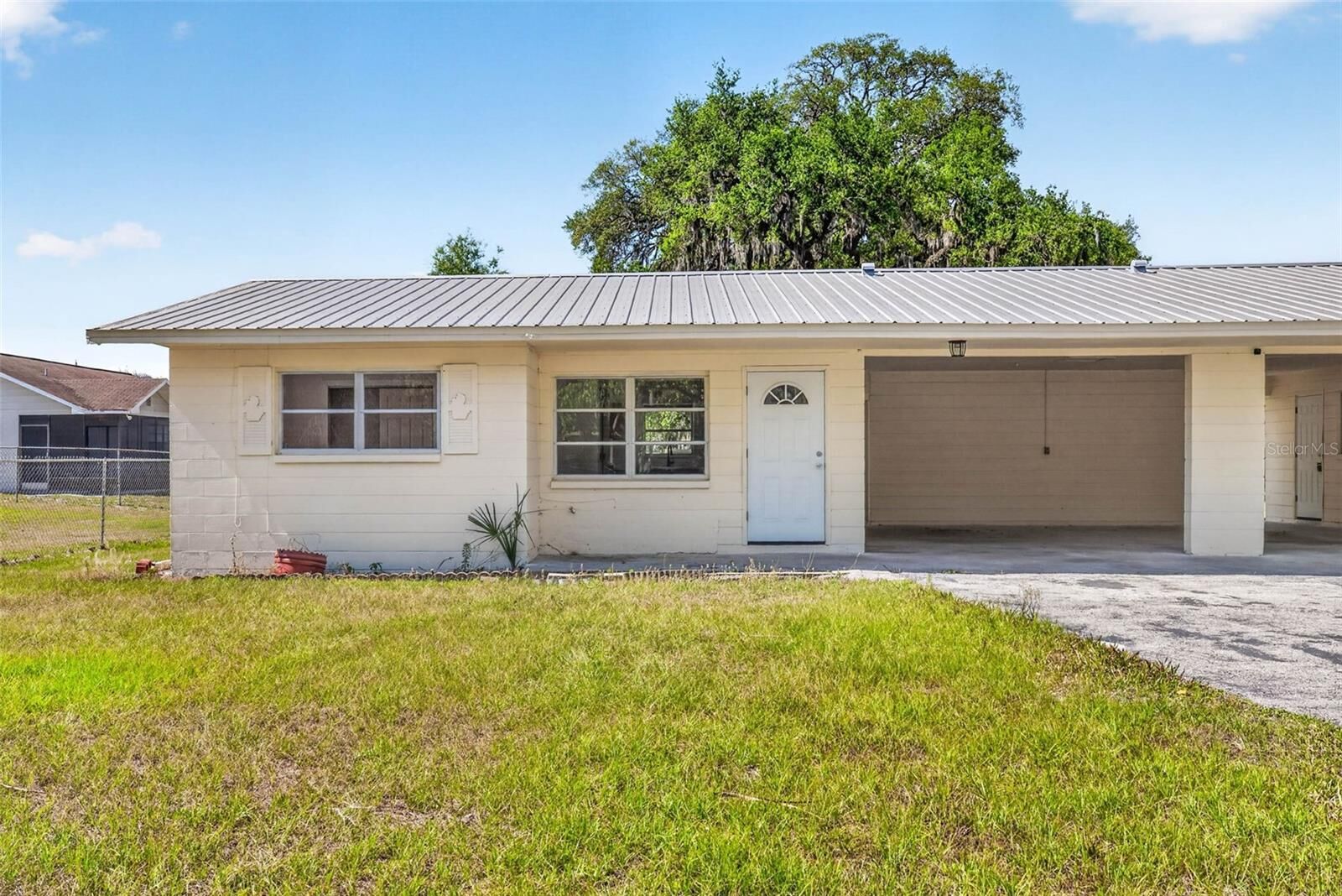 Property Photo:  34816 Evergreen Way  FL 33523 