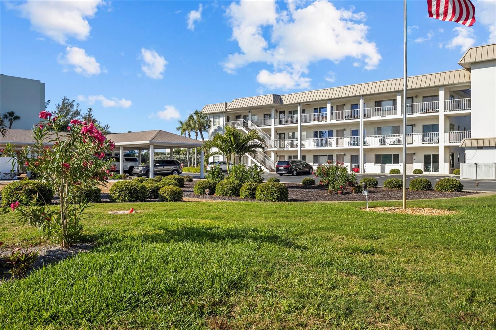 Property Photo:  3330 Gulf Of Mexico Drive 107D  FL 34228 