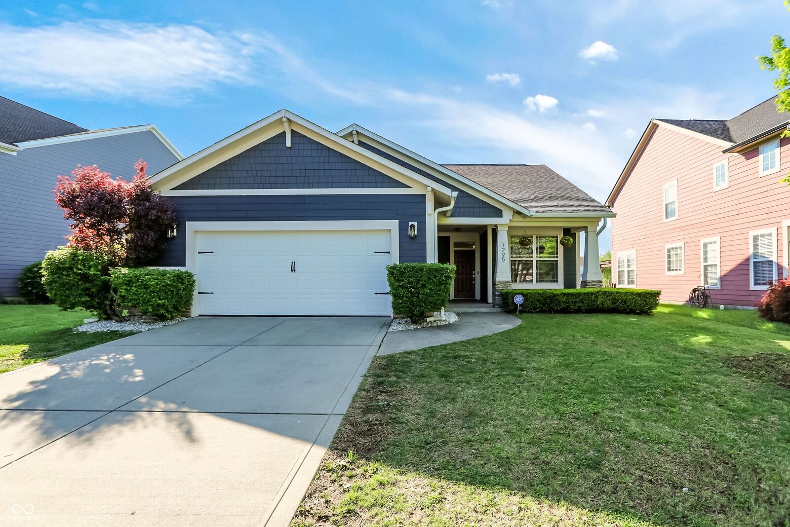 Property Photo:  1295 Old Heritage Place  IN 46143 