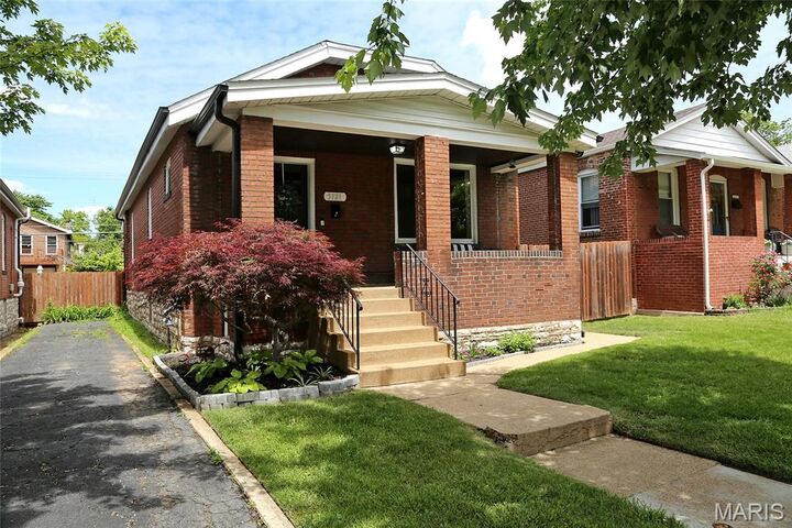 Property Photo:  5121 Rosa Avenue  MO 63109 