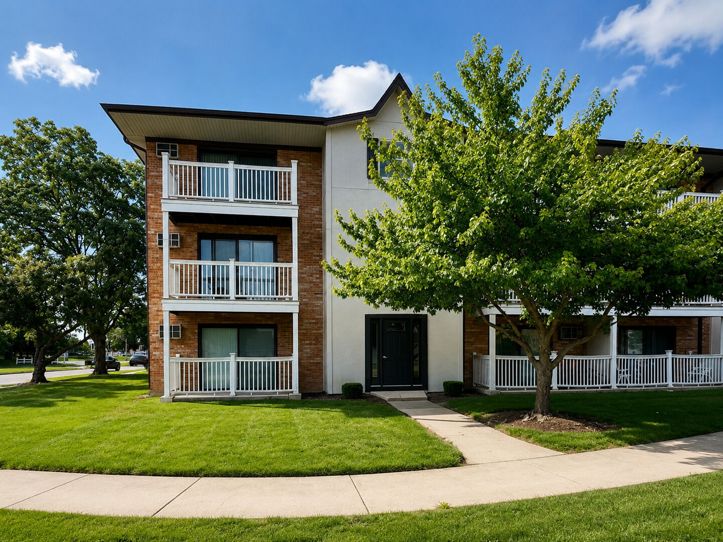 Property Photo:  301 Gregory Street 9  IL 60504 