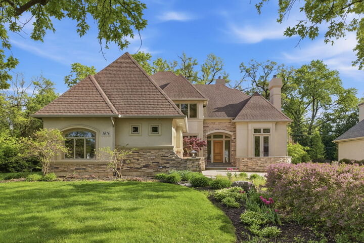 Property Photo:  1076 Prairie Avenue  IL 60540 