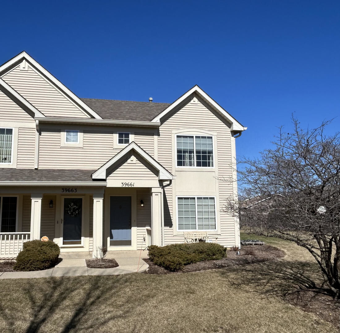 Property Photo:  39661 N Warren Lane  IL 60083 