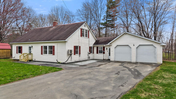 Property Photo:  21 Goodwin Street  ME 04953 
