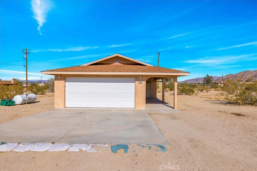 Property Photo: 6693 Mariposa CA 92277