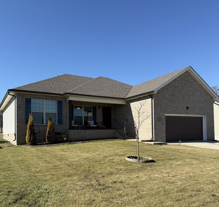 Property Photo: 204 Rose Ln TN 37160