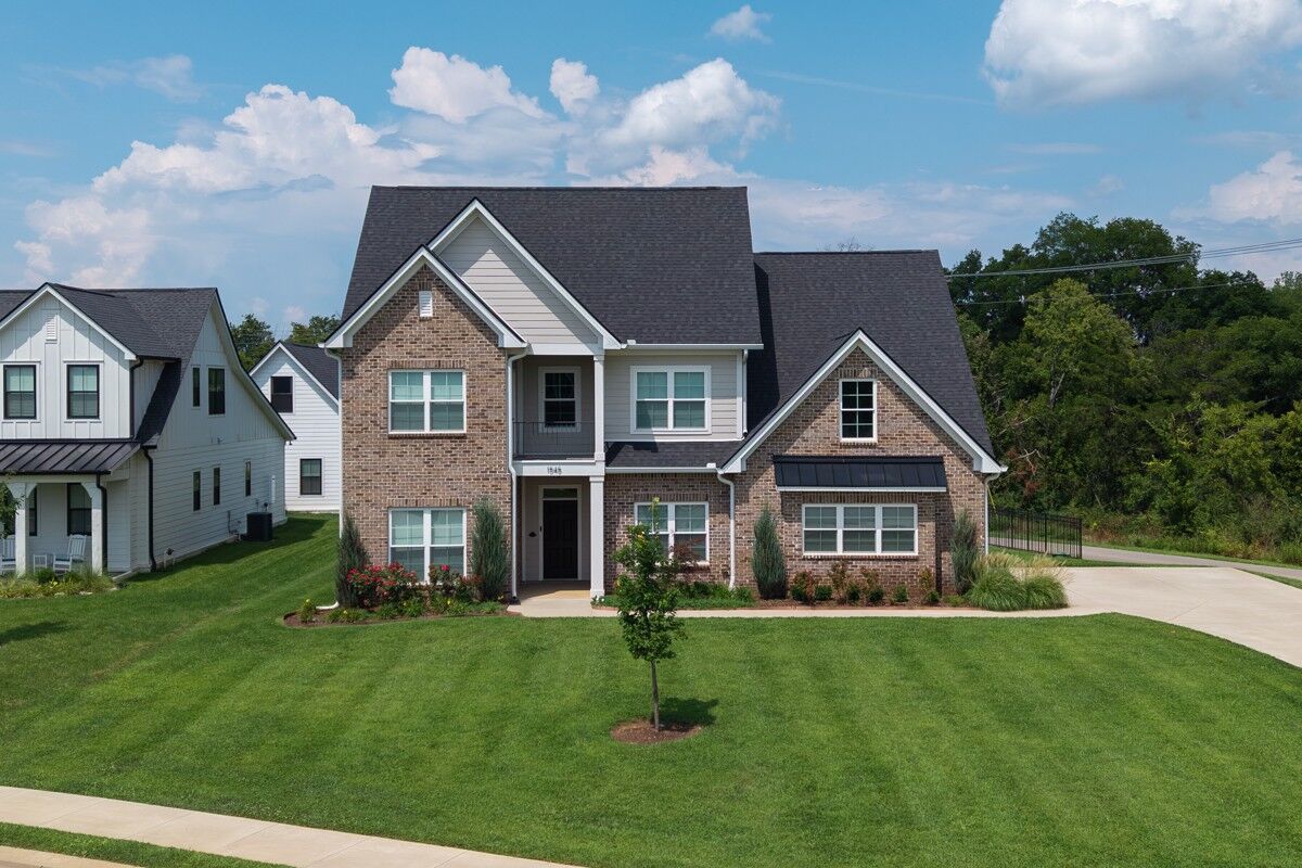Property Photo: 1545 Shalom St TN 37128