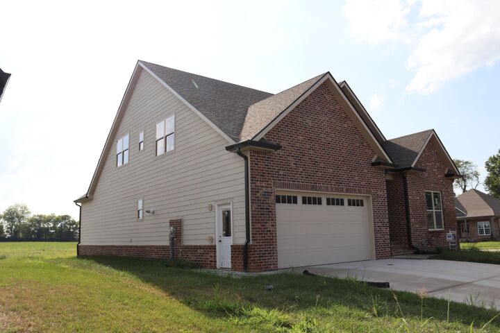 Property Photo:  201 Harvest Moon Dr  TN 37043 