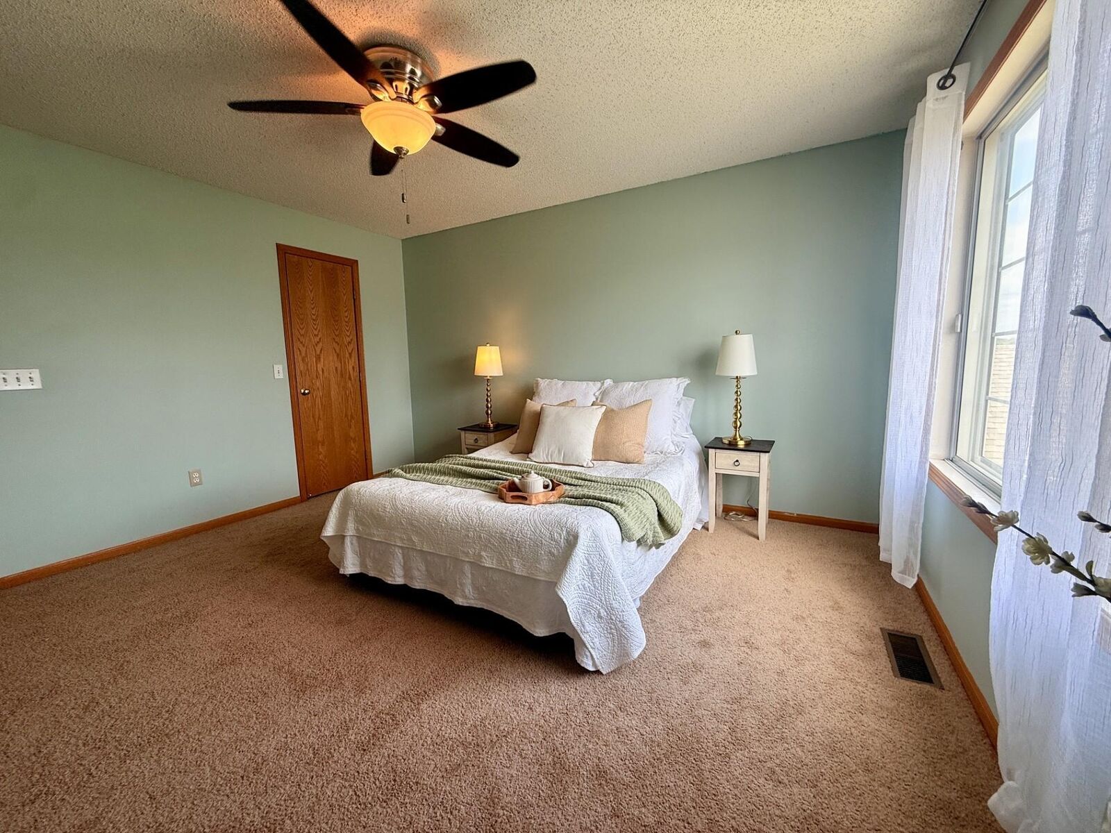 Property Photo:  1825 Southcross Drive W 2306  MN 55306 
